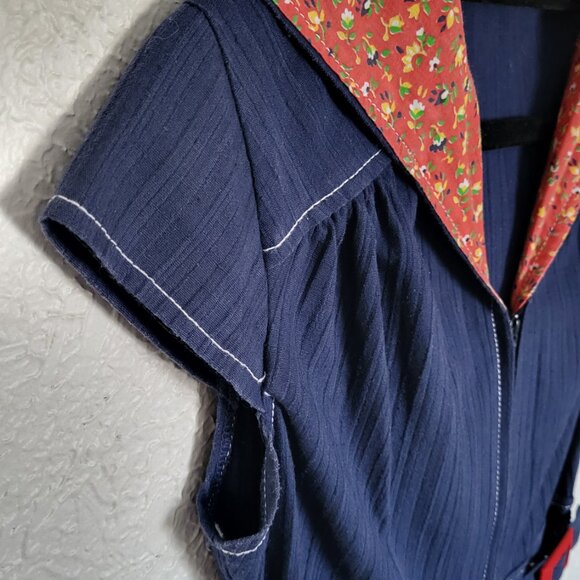 Vintage Navy Jumpsuit with Red Accents & Hood - Picture 4 of 15